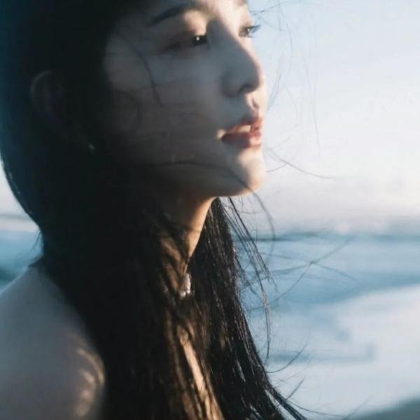 轻拍翻转小魔女